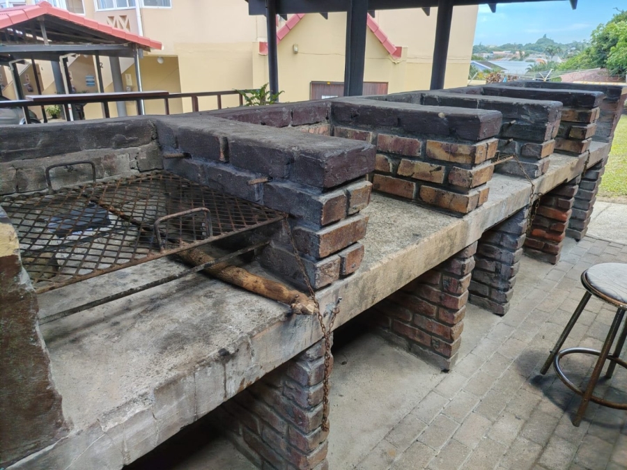 1 Bedroom Property for Sale in Uvongo Beach KwaZulu-Natal