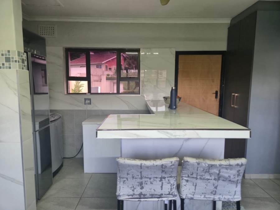 4 Bedroom Property for Sale in Ocean View KwaZulu-Natal
