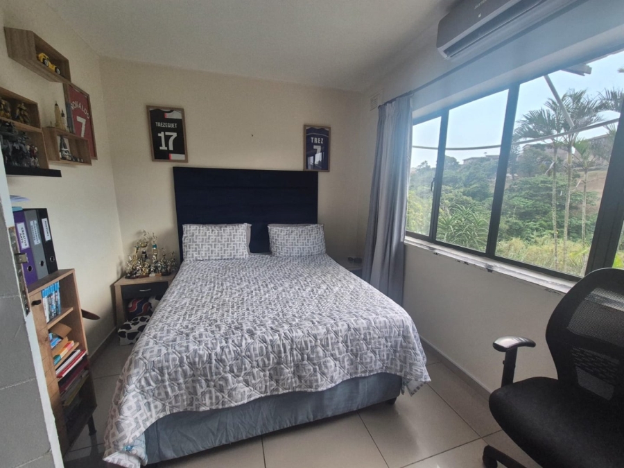 4 Bedroom Property for Sale in Ocean View KwaZulu-Natal