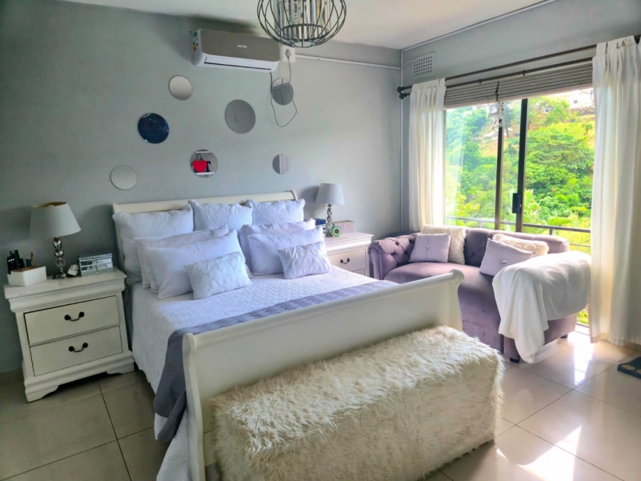 4 Bedroom Property for Sale in Ocean View KwaZulu-Natal