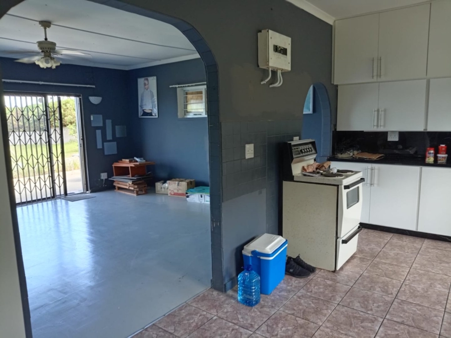 3 Bedroom Property for Sale in St Michaels On Sea KwaZulu-Natal