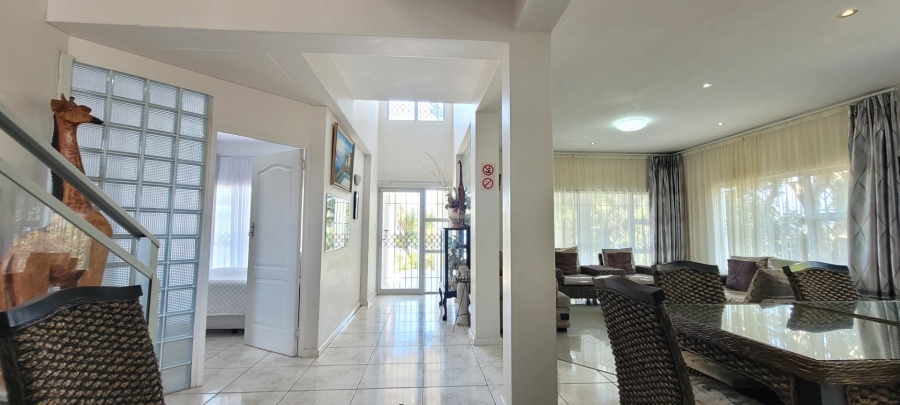 9 Bedroom Property for Sale in Oslo Beach KwaZulu-Natal