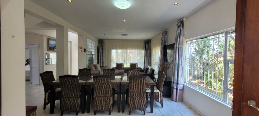9 Bedroom Property for Sale in Oslo Beach KwaZulu-Natal