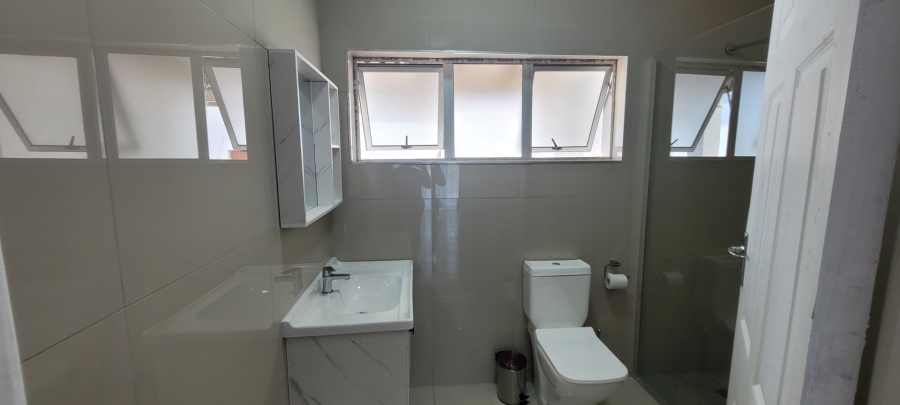 9 Bedroom Property for Sale in Oslo Beach KwaZulu-Natal