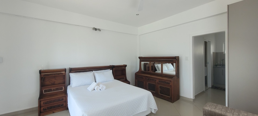 9 Bedroom Property for Sale in Oslo Beach KwaZulu-Natal