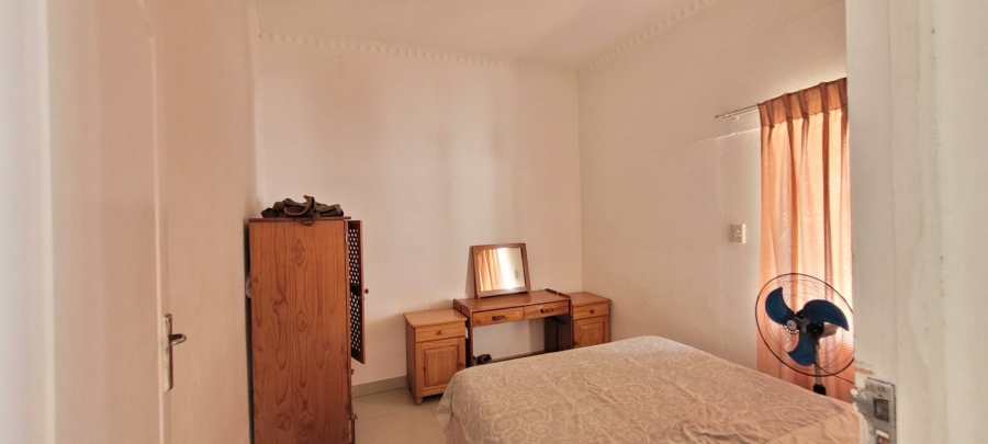 9 Bedroom Property for Sale in Oslo Beach KwaZulu-Natal