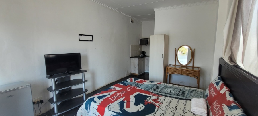 9 Bedroom Property for Sale in Oslo Beach KwaZulu-Natal