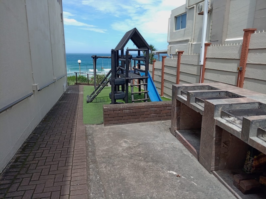 2 Bedroom Property for Sale in Uvongo Beach KwaZulu-Natal