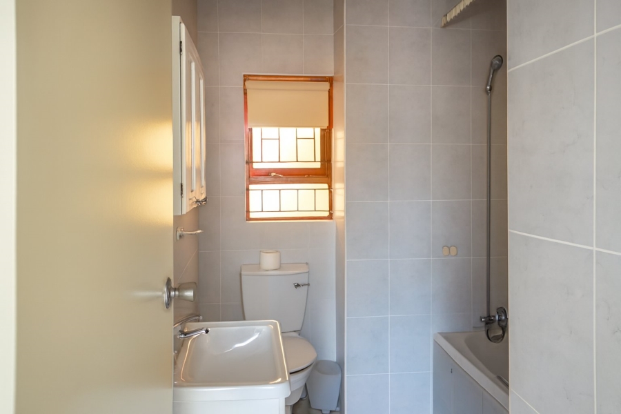 To Let 2 Bedroom Property for Rent in Umhlanga KwaZulu-Natal