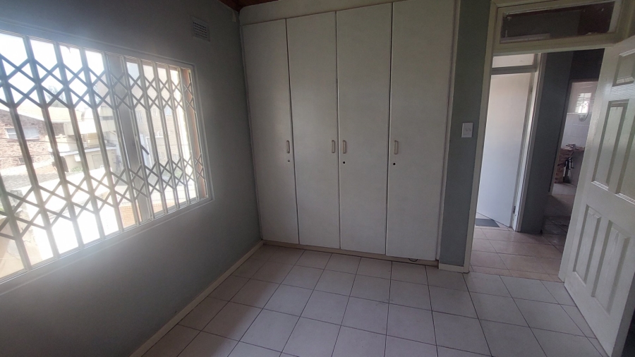To Let 6 Bedroom Property for Rent in Merebank East KwaZulu-Natal