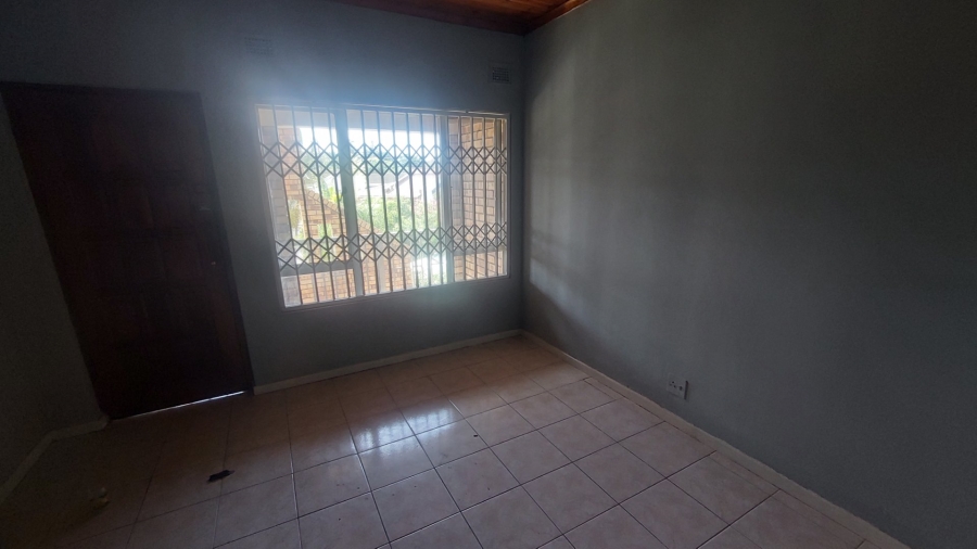 To Let 6 Bedroom Property for Rent in Merebank East KwaZulu-Natal