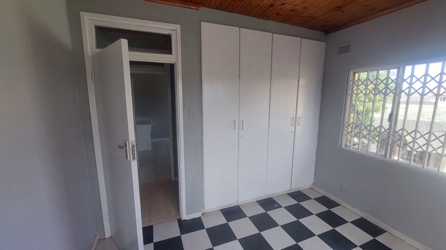 To Let 6 Bedroom Property for Rent in Merebank East KwaZulu-Natal