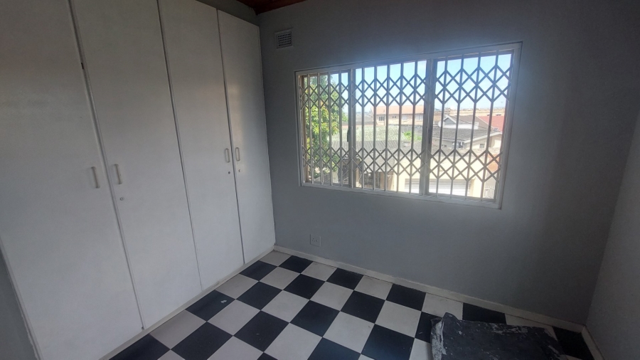 To Let 6 Bedroom Property for Rent in Merebank East KwaZulu-Natal
