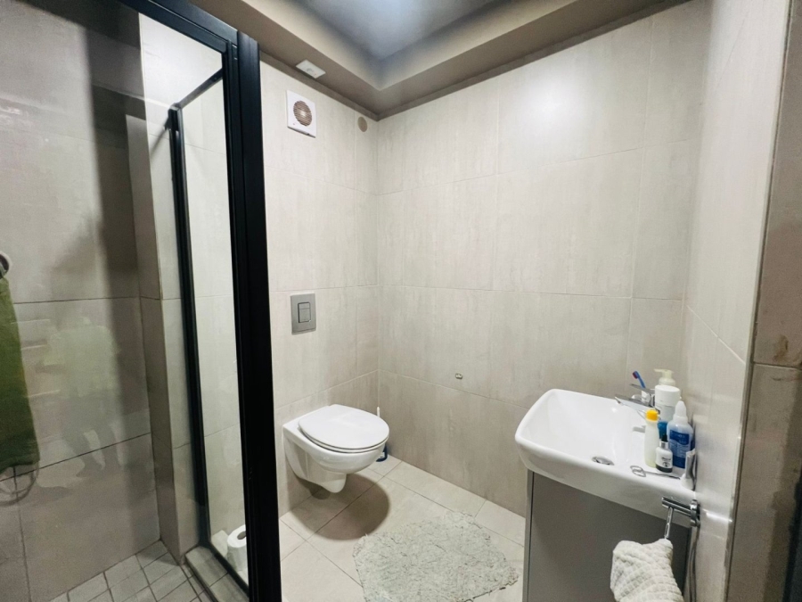 To Let 1 Bedroom Property for Rent in New Town Centre KwaZulu-Natal