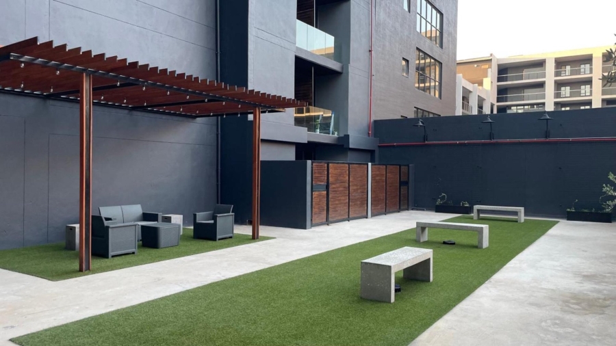 To Let 1 Bedroom Property for Rent in New Town Centre KwaZulu-Natal