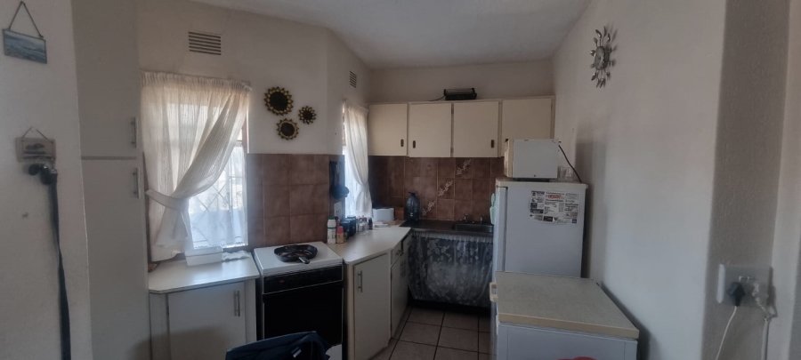 2 Bedroom Property for Sale in Uvongo Beach KwaZulu-Natal