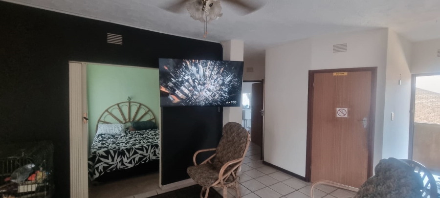 2 Bedroom Property for Sale in Uvongo Beach KwaZulu-Natal