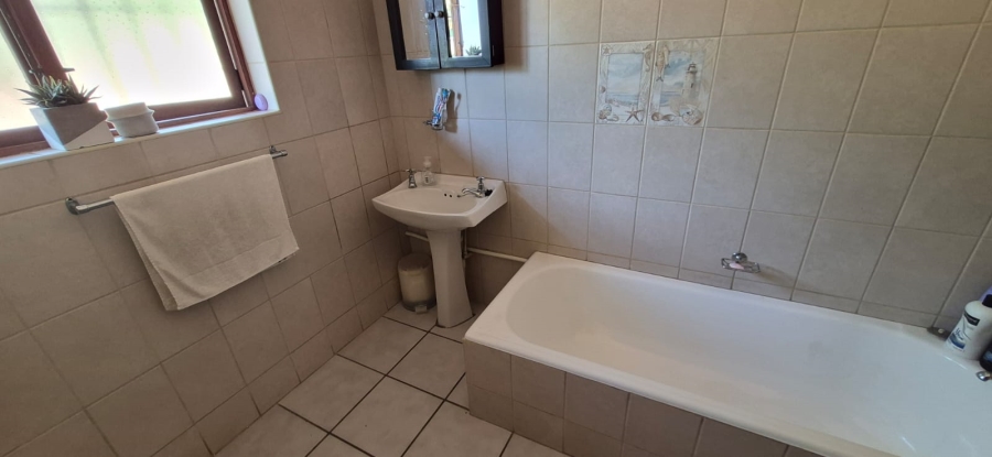 2 Bedroom Property for Sale in Southport KwaZulu-Natal