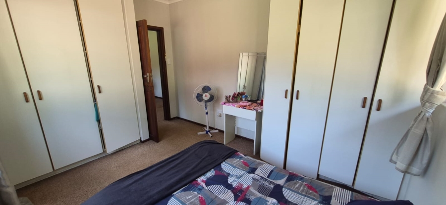 2 Bedroom Property for Sale in Southport KwaZulu-Natal