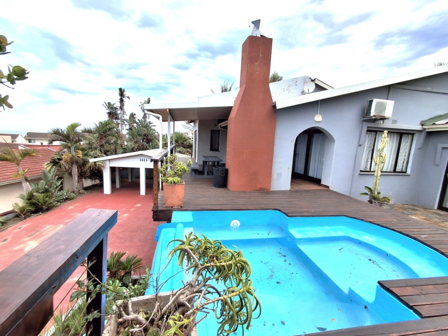 5 Bedroom Property for Sale in Black Rock KwaZulu-Natal