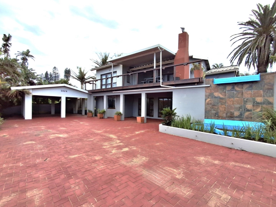 5 Bedroom Property for Sale in Black Rock KwaZulu-Natal