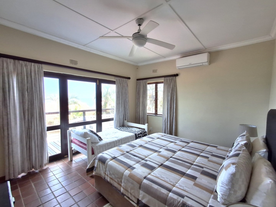 5 Bedroom Property for Sale in Black Rock KwaZulu-Natal