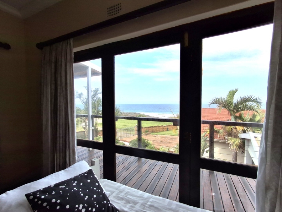 5 Bedroom Property for Sale in Black Rock KwaZulu-Natal