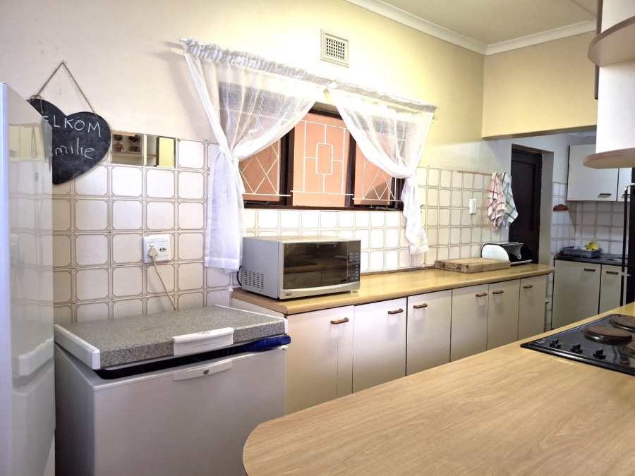 5 Bedroom Property for Sale in Black Rock KwaZulu-Natal