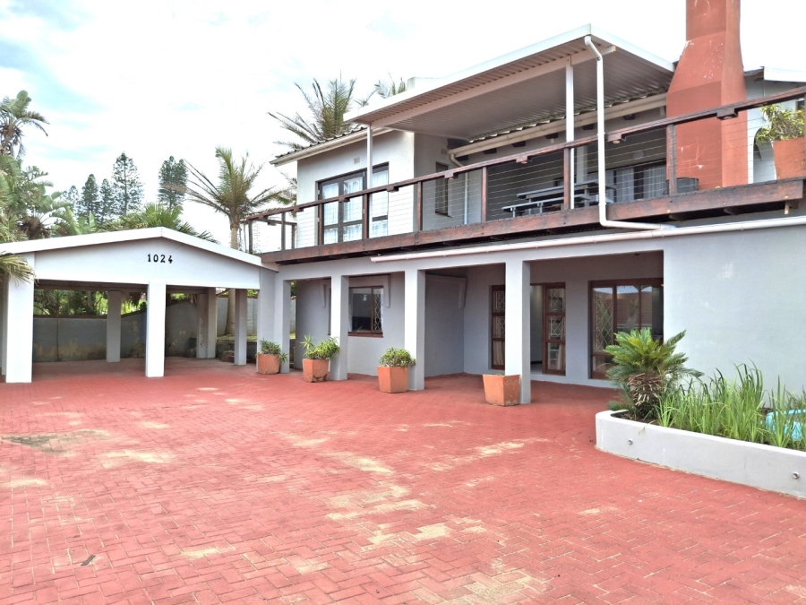 5 Bedroom Property for Sale in Black Rock KwaZulu-Natal