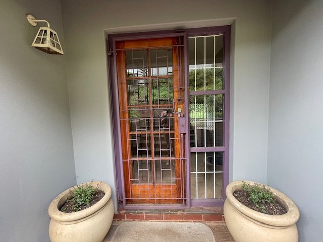 7 Bedroom Property for Sale in Worlds View KwaZulu-Natal