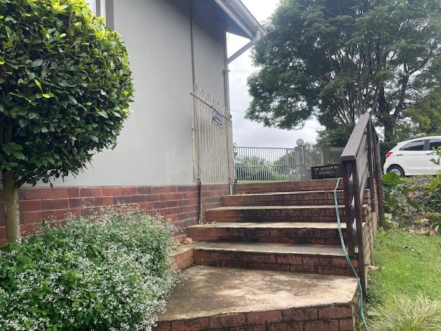 7 Bedroom Property for Sale in Worlds View KwaZulu-Natal