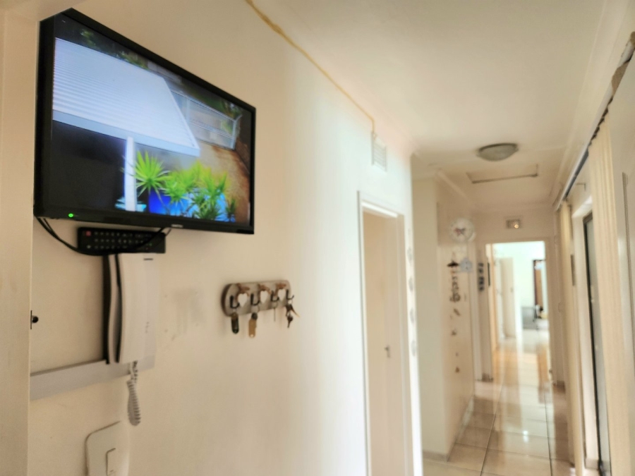 4 Bedroom Property for Sale in Athlone Park KwaZulu-Natal