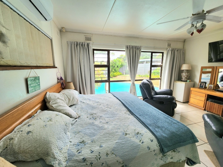 4 Bedroom Property for Sale in Athlone Park KwaZulu-Natal