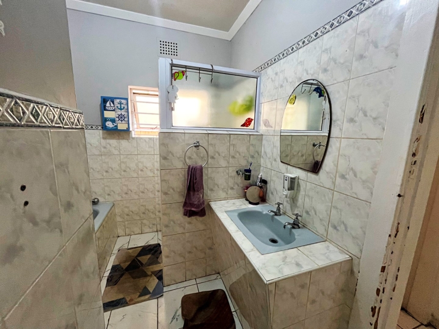 To Let 3 Bedroom Property for Rent in Bluff KwaZulu-Natal