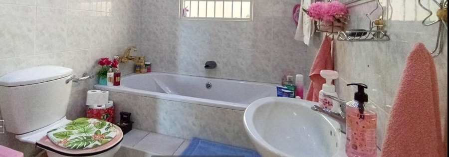3 Bedroom Property for Sale in Somerset Park KwaZulu-Natal