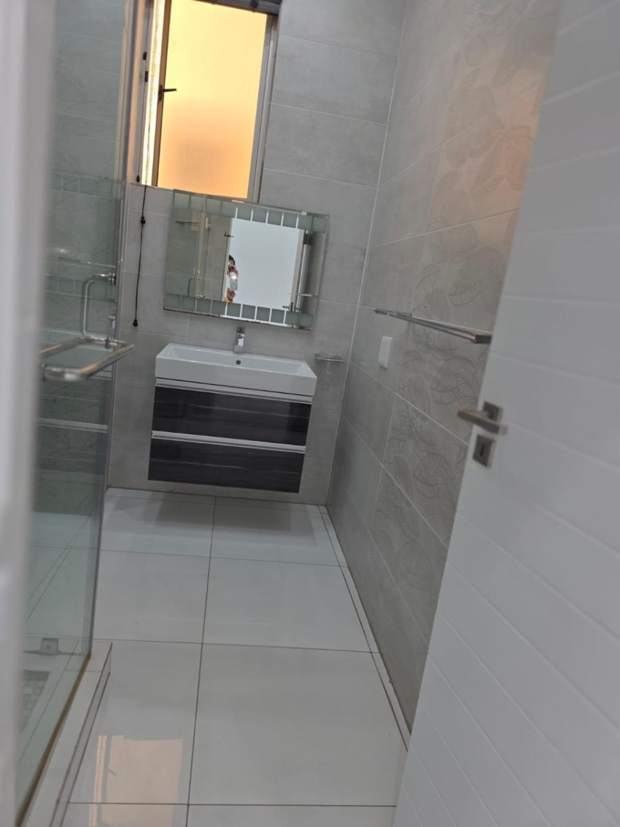 To Let 3 Bedroom Property for Rent in South Beach KwaZulu-Natal