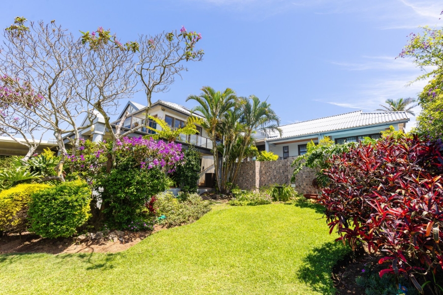 5 Bedroom Property for Sale in Manaba Beach KwaZulu-Natal