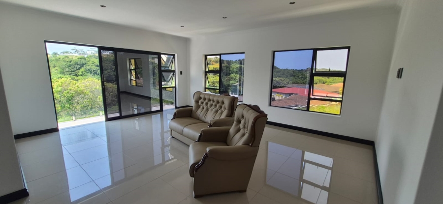 5 Bedroom Property for Sale in Shelly Beach KwaZulu-Natal