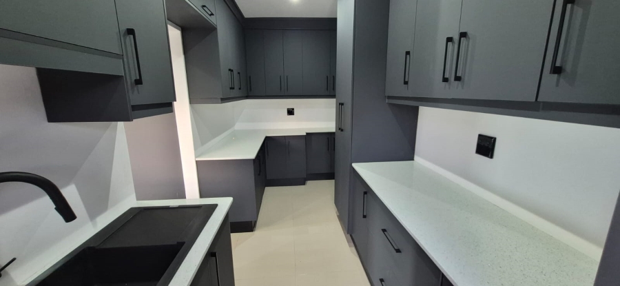 5 Bedroom Property for Sale in Shelly Beach KwaZulu-Natal