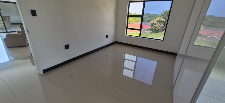 5 Bedroom Property for Sale in Shelly Beach KwaZulu-Natal