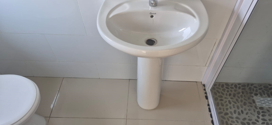 5 Bedroom Property for Sale in Shelly Beach KwaZulu-Natal