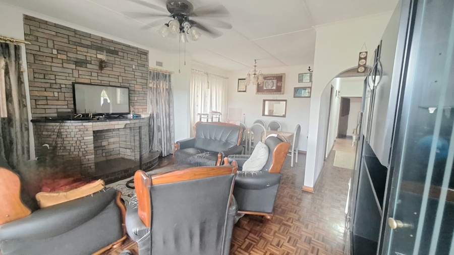 3 Bedroom Property for Sale in Lotusville KwaZulu-Natal