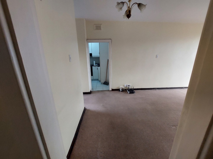 To Let 1 Bedroom Property for Rent in Glenwood KwaZulu-Natal