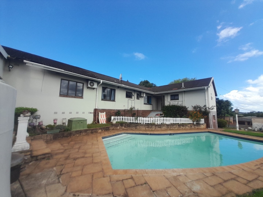 5 Bedroom Property for Sale in Glen Hills KwaZulu-Natal