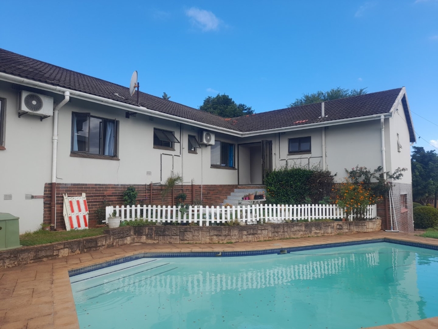 5 Bedroom Property for Sale in Glen Hills KwaZulu-Natal