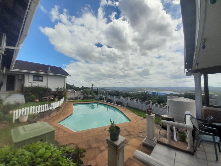 5 Bedroom Property for Sale in Glen Hills KwaZulu-Natal