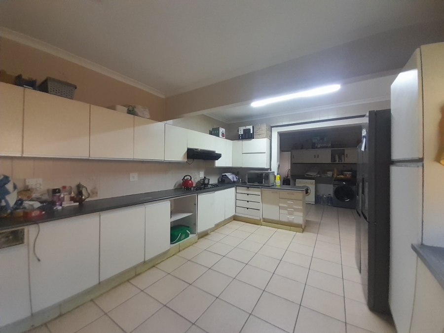 5 Bedroom Property for Sale in Glen Hills KwaZulu-Natal