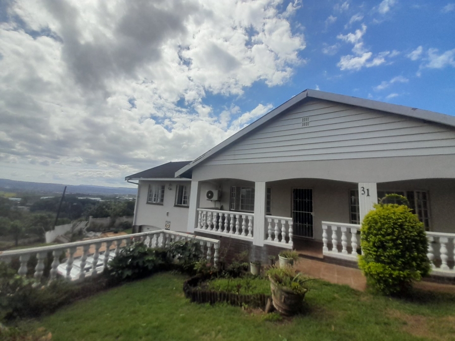 5 Bedroom Property for Sale in Glen Hills KwaZulu-Natal