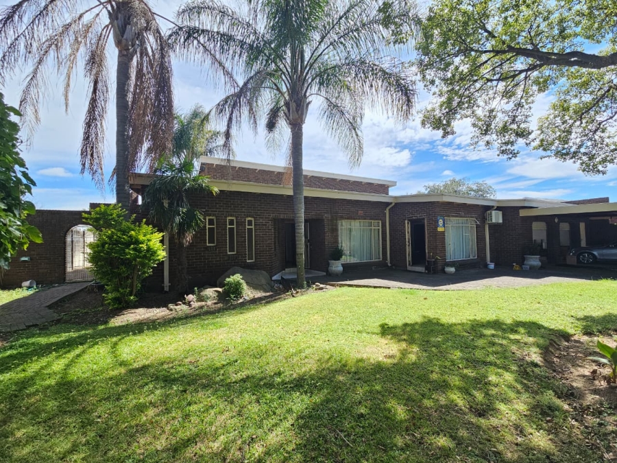 3 Bedroom Property for Sale in Barry Hertzog Park KwaZulu-Natal