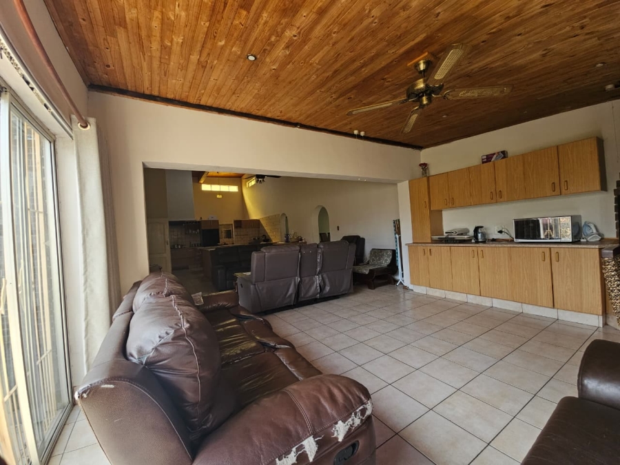 3 Bedroom Property for Sale in Barry Hertzog Park KwaZulu-Natal
